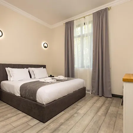 With Garden View By Flat Mаnager Apartment Plowdiw