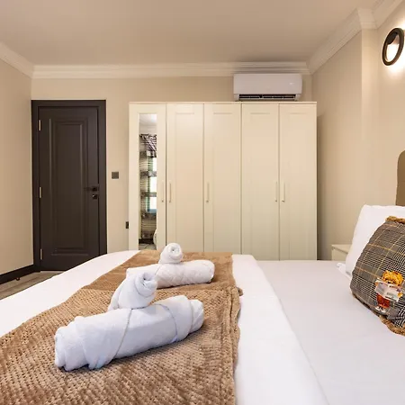 Apartment With Garden View By Flat Mаnager *