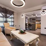 Διαμέρισμα With Garden View By Flat Mаnager *